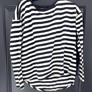 COMFY ASYMMETRICAL LONG SLEEVE!